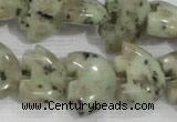 CFG809 12.5 inches 14*18mm carved animal sesame jasper beads